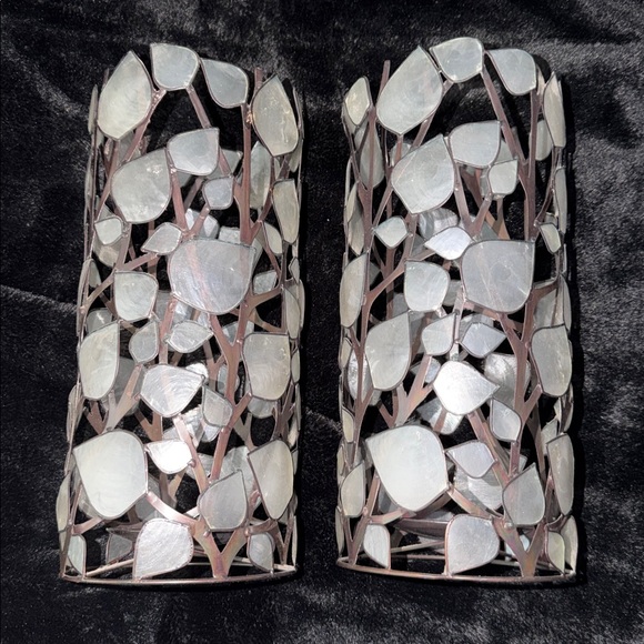 Other - Elegant Leaf Design Candle Holders